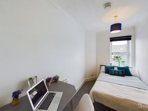 BED 4 - click for photo gallery